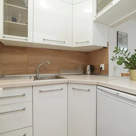 Daire Sliska 10 Ii *